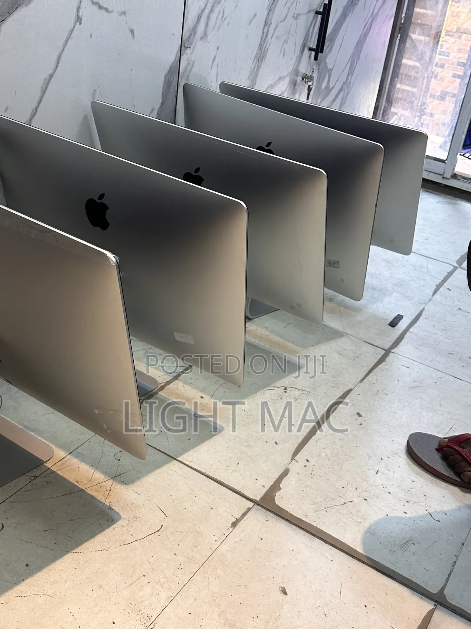 Desktop Computer Apple iMac 8GB Intel Core i5 HDD 1T