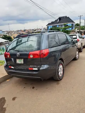 Toyota Sienna 2006 Gray