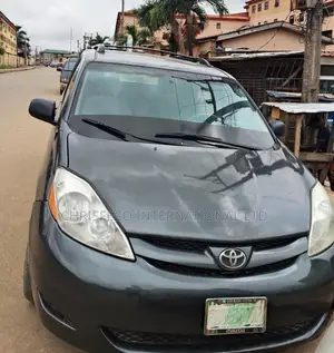 Toyota Sienna 2006 Gray