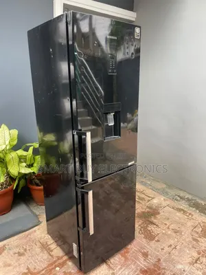 Samsung Freestanding Fridge Freezer With Non-Plumbed Water Dispenser