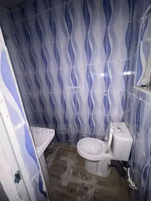 2bdrm Block of Flats in Uyo for rent