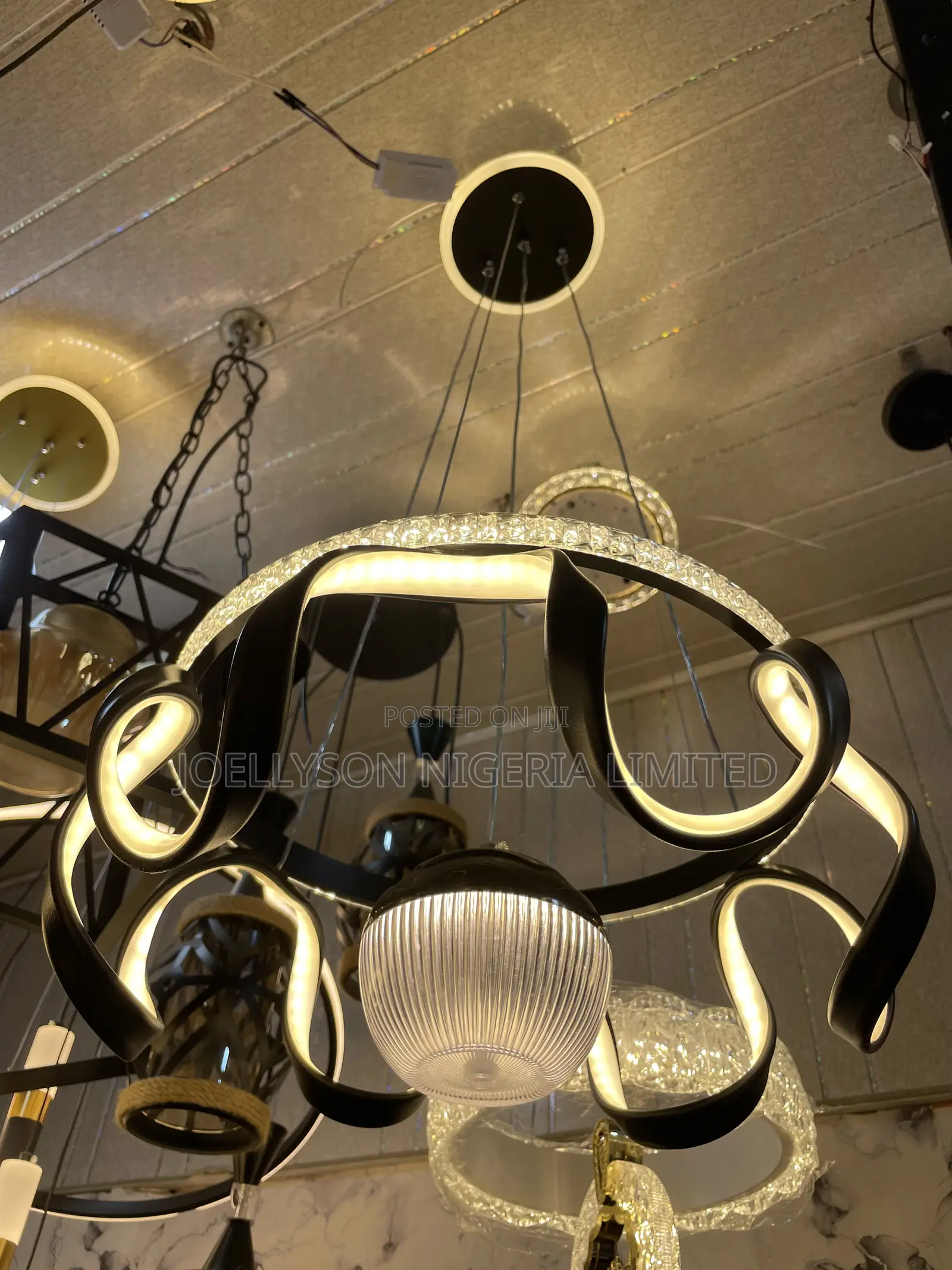 Black Wavy Led Chandelier
