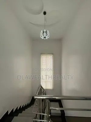 2bdrm Duplex in Kolapo Ishola Gra, Akobo for rent
