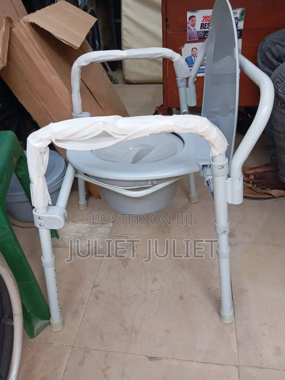 Commode Seat