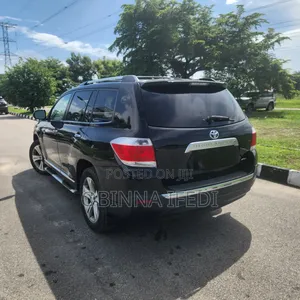 Toyota Highlander 2011 Black