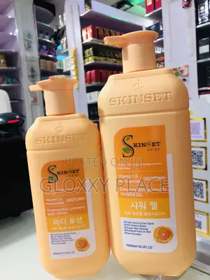 Skinset 2 in 1 Vitamin C and Niacinamide Lotion and Shower Gel