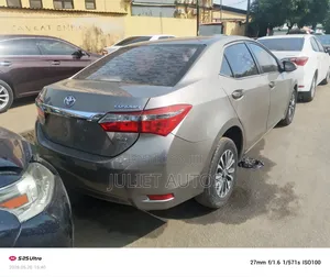 Toyota Corolla 2017 Gray