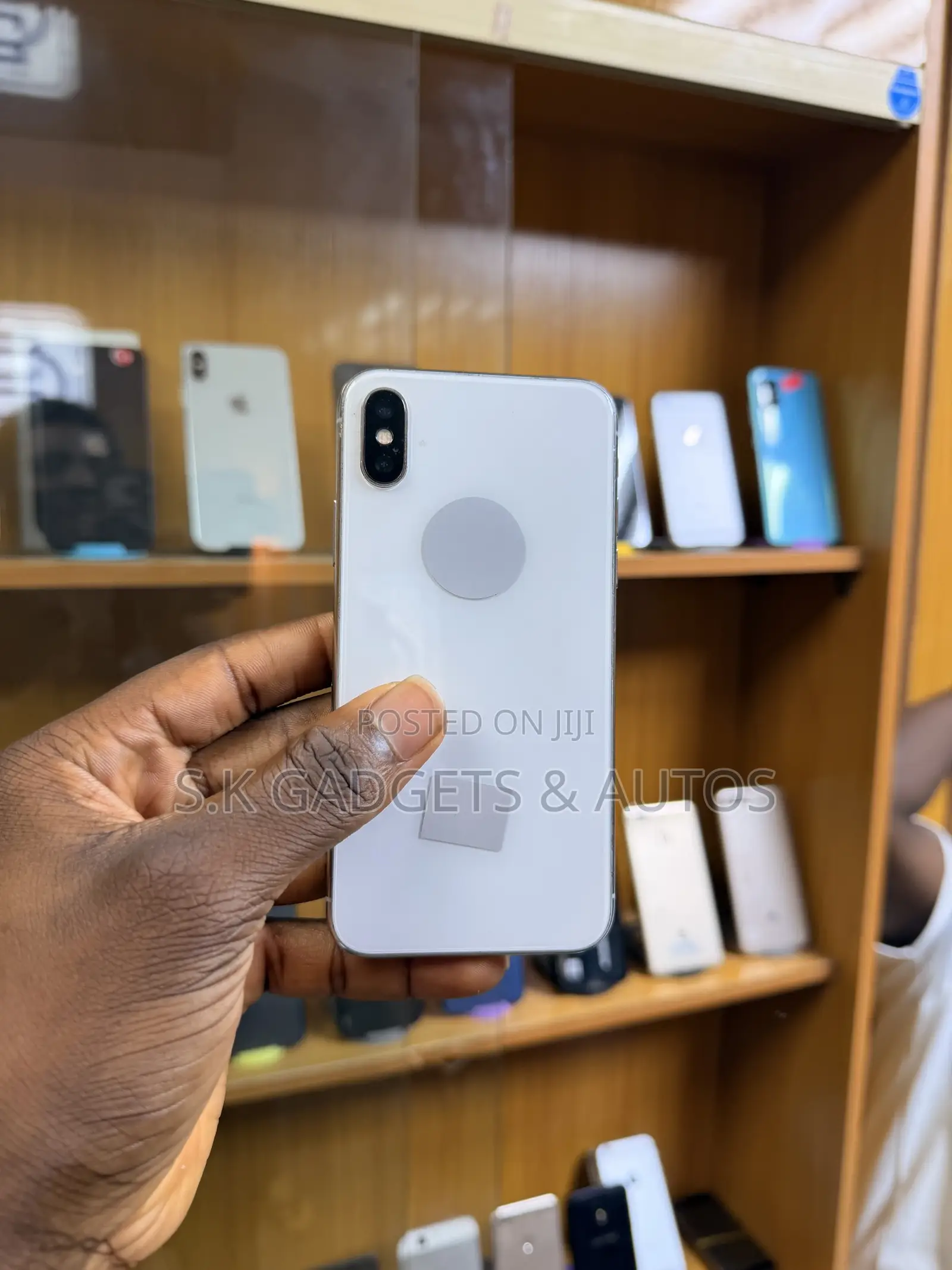 Apple iPhone X 64 GB White