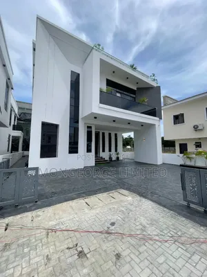 5bdrm Duplex in Chevron for sale