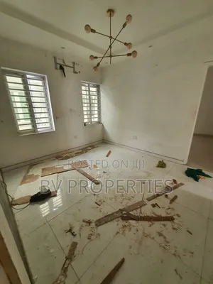 2bdrm Apartment in Canal West Estate, Osapa london for rent