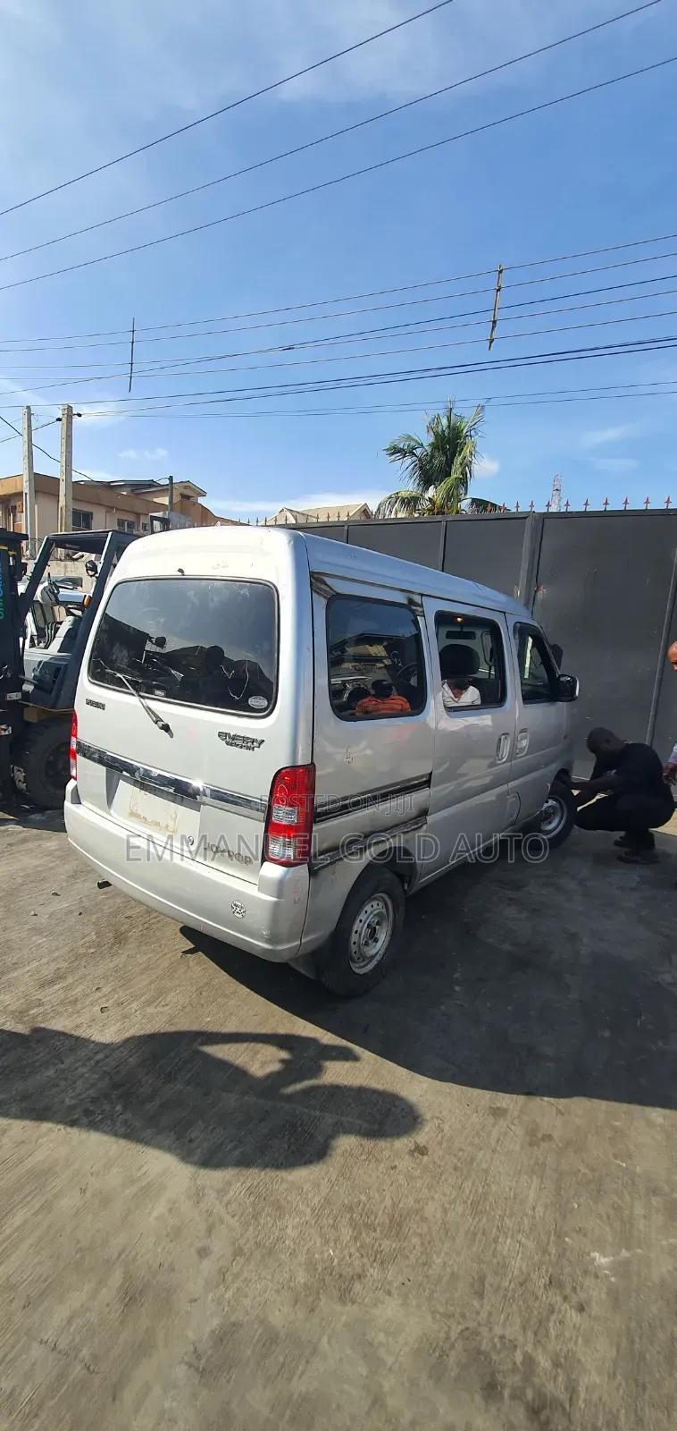 Suzuki APV Minibus 2010 Silver