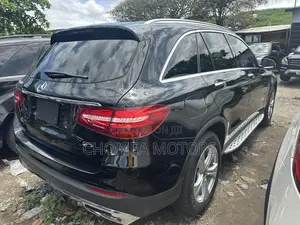 Mercedes-Benz GLC-Class 2019 Black