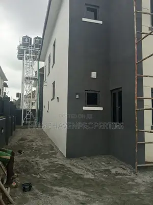 5bdrm Duplex in Dantata Estate, Kubwa for rent