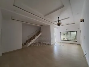 4bdrm Duplex in Maryland Shonibare for rent