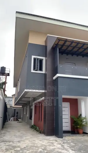 6bdrm Duplex in Apo District for sale