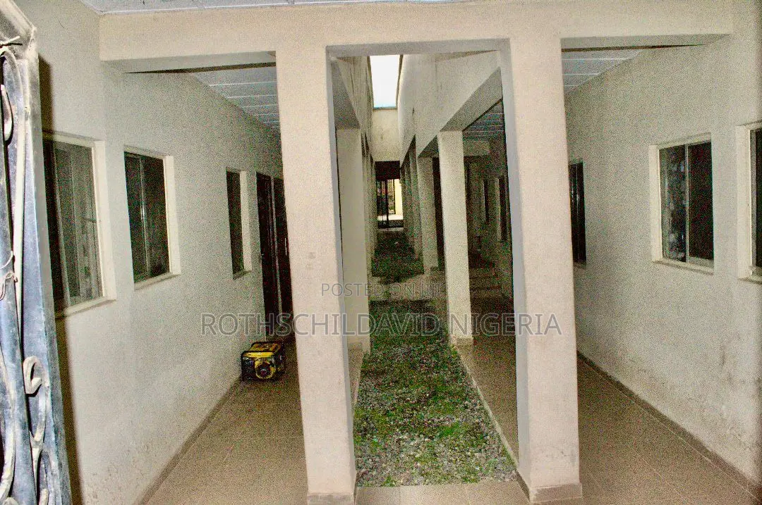 12 Rooms Student Hostel
