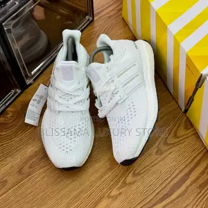 Adidas Ultraboost Trendy Men Sneakers – Comfortable, Durable Stylish