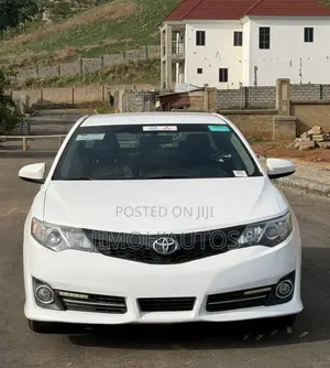 Toyota Camry 2013 White