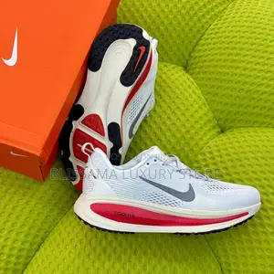 Nike Vemoro 18 Luxury Men Sneakers – Comfortable, Durable Stylish