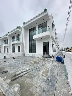 5 Bedroom Fully Detached Duplex With Bq