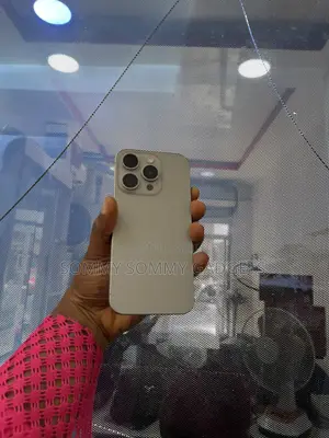 Apple iPhone 15 Pro 128 GB Silver
