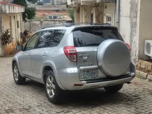 Toyota RAV4 3.5 Limited 2010 Silver