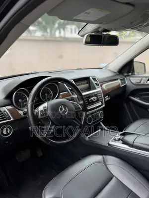 Mercedes-Benz M Class ML350 4MATIC 4dr SUV AWD (3.5L 6cyl 7A) 2014