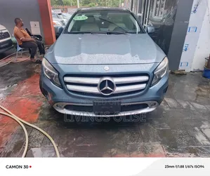 Mercedes-Benz GLA 250 2015 Blue