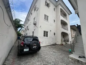 3bdrm Apartment in Osapa London Estate for rent