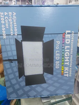 Led 800 Professional Video and Photo Led Light Kit.