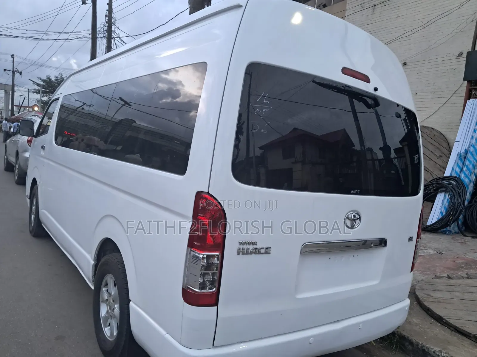 Toyota HiAce 2015 White