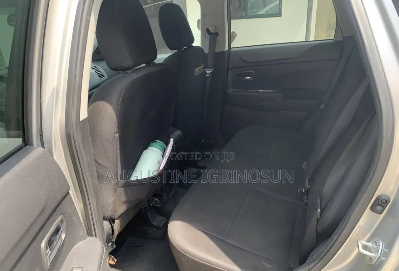 Mitsubishi RVR 2014 Silver