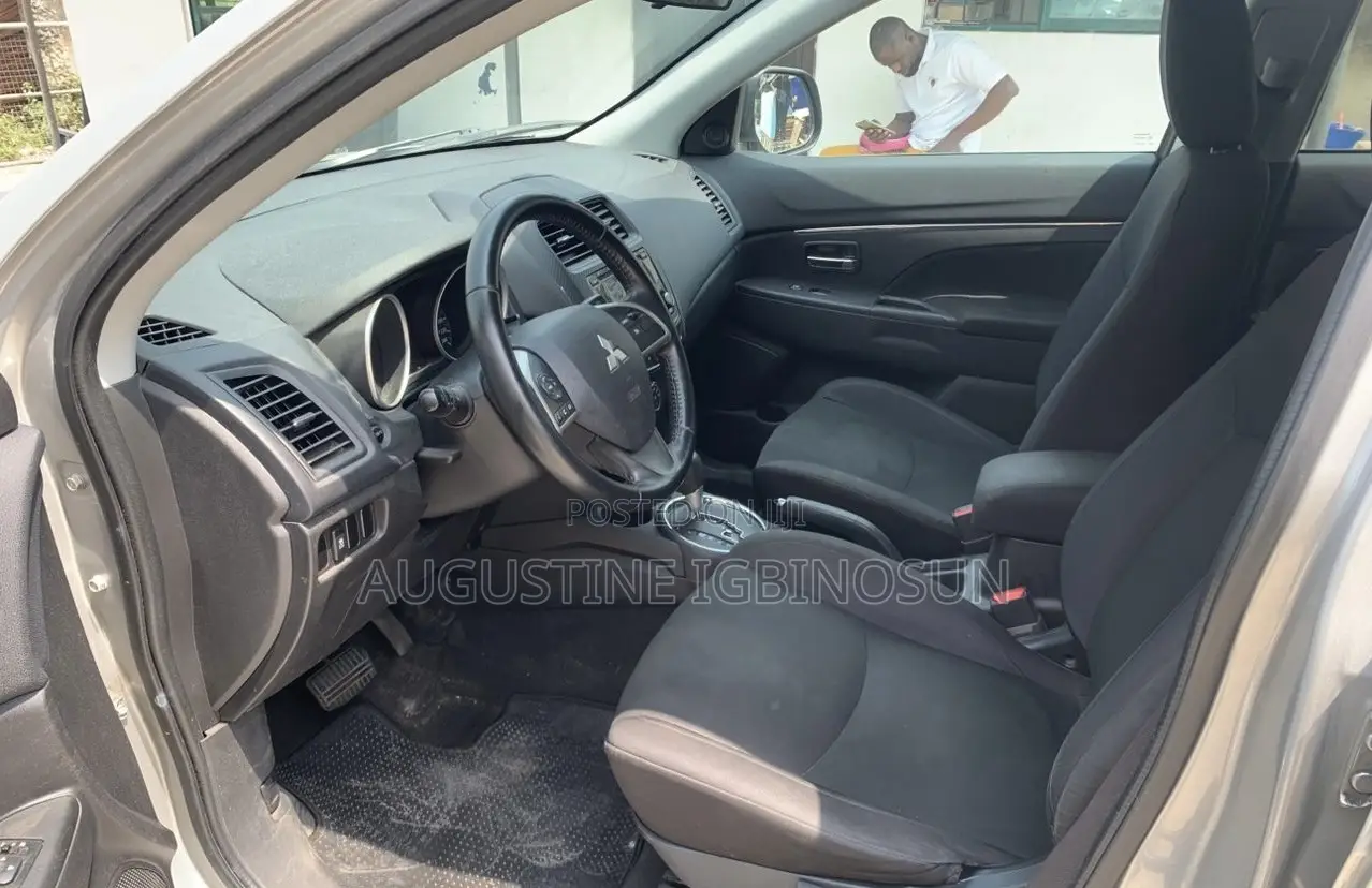 Mitsubishi RVR 2014 Silver