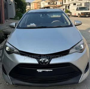Toyota Corolla 2019 Silver