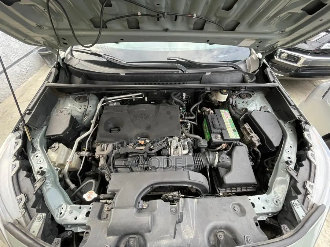 Toyota RAV4 2021 Green