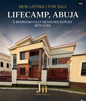 5bdrm Duplex in Life Camp Close To for sale