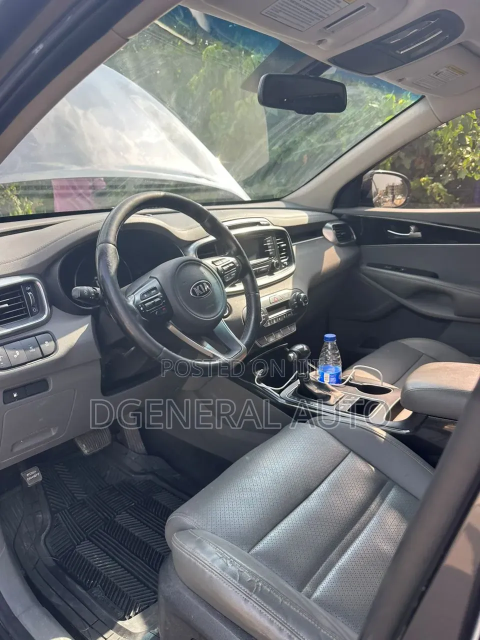 Kia Sorento 4dr SUV 2016 Gray