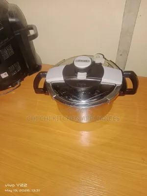 Tafel Stenles Steel Easy Open Pressure Pot 4.5 Liters