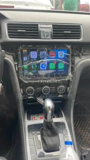 Volkswagen Passat 2012 Navigation Apple Carplay/Android Auto Screen