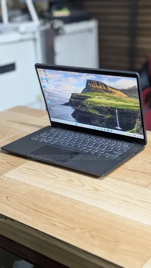 Laptop Dell Latitude 7420 32GB Intel Core i7 SSD 512GB