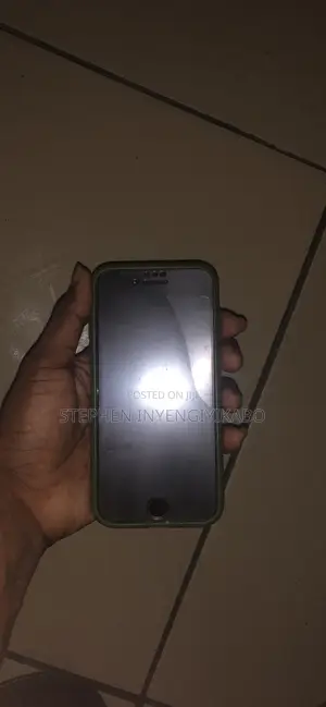 Apple iPhone 7 32 GB Black