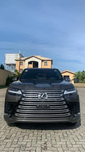 Lexus LX 600 2023 Gray