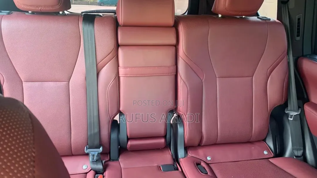 Lexus LX 600 2023 Gray