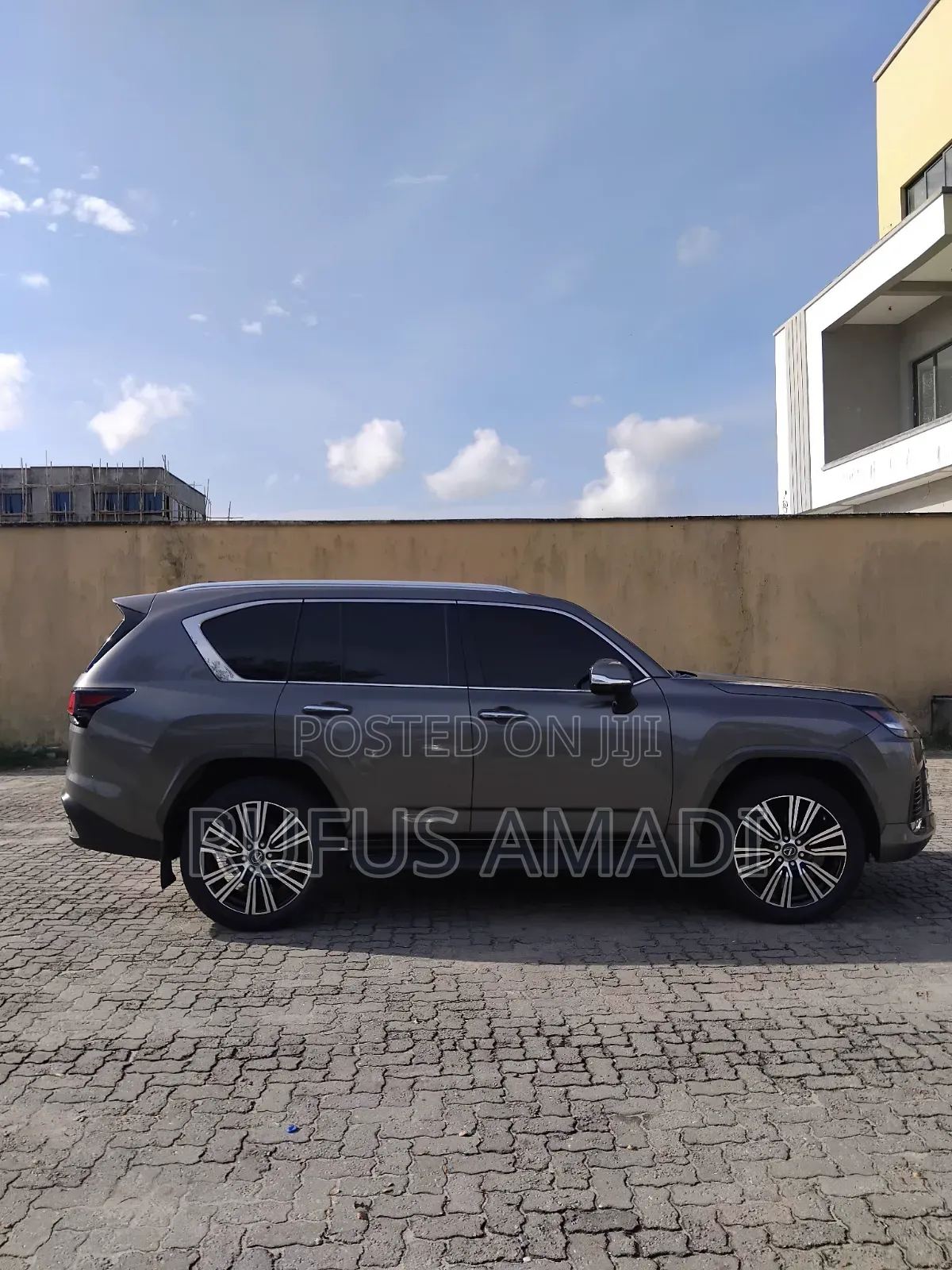 Lexus LX 600 2023 Gray