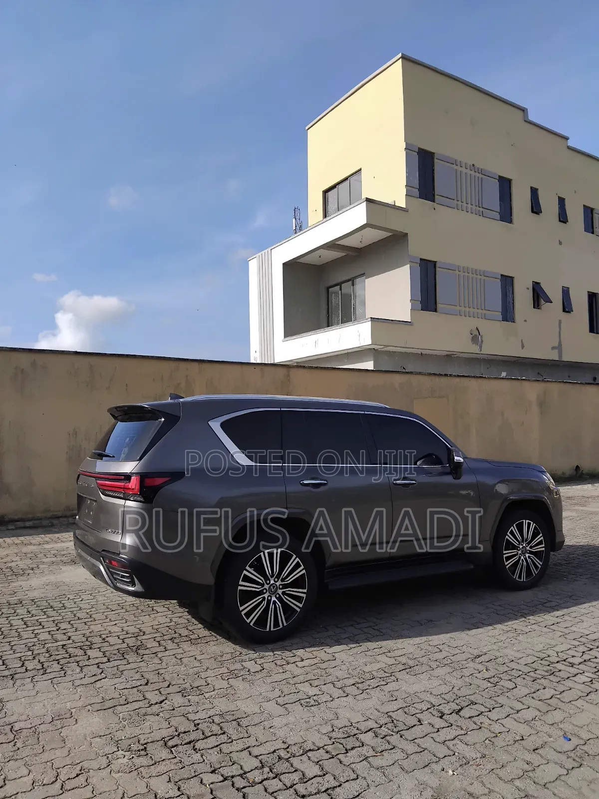Lexus LX 600 2023 Gray