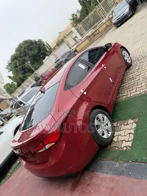 Hyundai Elantra 2016 Red