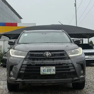 Toyota Highlander 2017 Gray