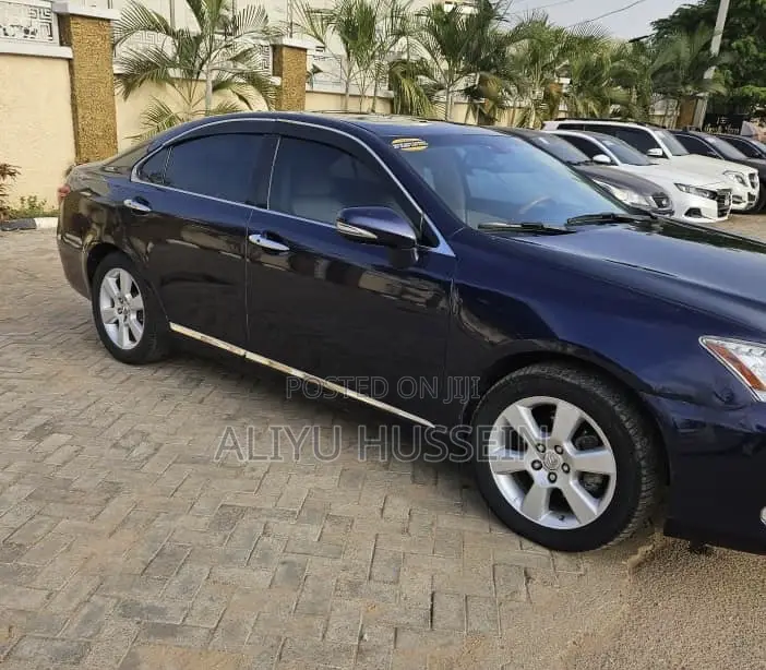 Lexus ES 350 2010 Blue