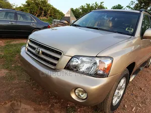 Toyota Highlander 2004 Silver