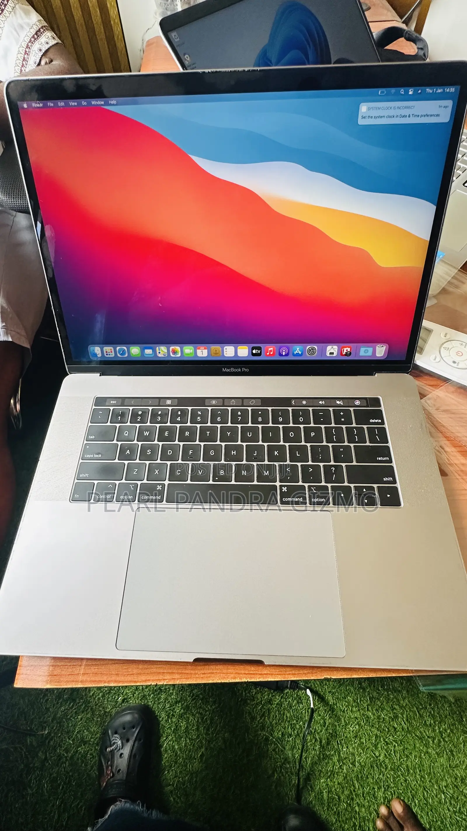 Laptop Apple MacBook Pro 16GB Intel Core i9 SSD 512GB